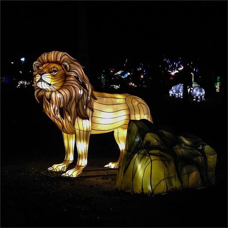 Custom Silk Chinese Festival Animal Lantern For Sale